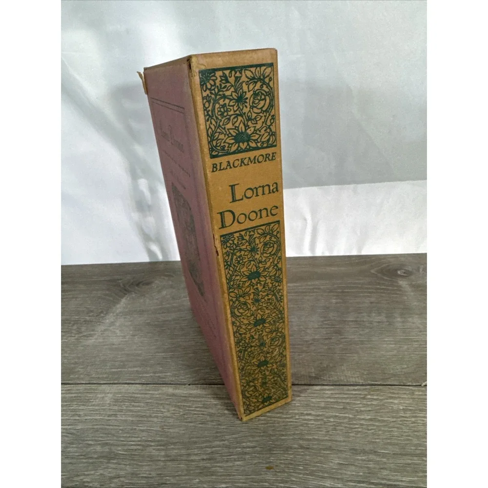 Lorna Doone Book‎ Hardcover by R. D. Blackmore 1943 Box Sleeve